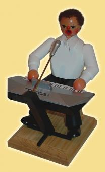 Eva Beyer Räuchermann Keyboardspieler 