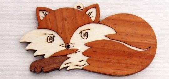 Drechslerei Kuhnert Baumschmuck Fuchs liegend 