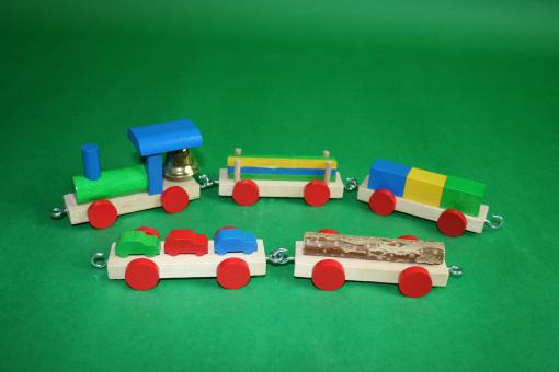 Jähnig Holzkunst Lok mit Waggon 