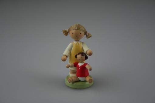 Flade Mädchen mit Puppe Rarität 