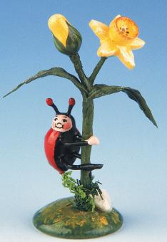 Hubrig Miniatur Marienkäfer mit Narzisse 