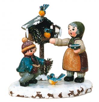 Hubrig Winterkinder Vogelfütterung 