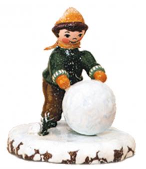 Hubrig Winterkinder Junge mit Schneekugel 